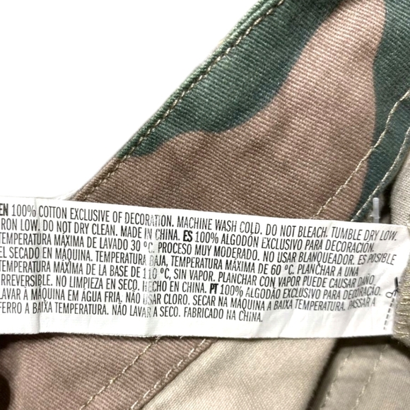 FOREVER21 Women's Belted High Rise Military Camouflage Shorts Size M - Picture 8 of 11